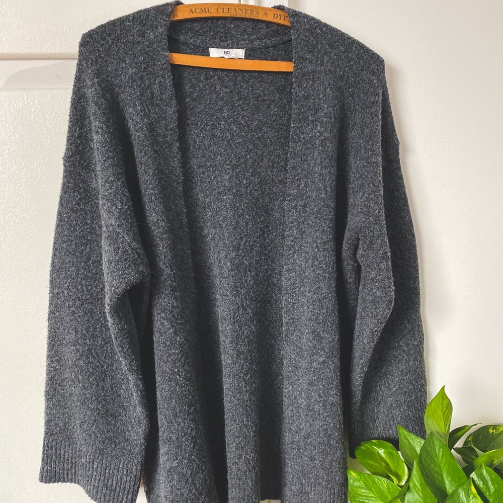 BP. Cardigan